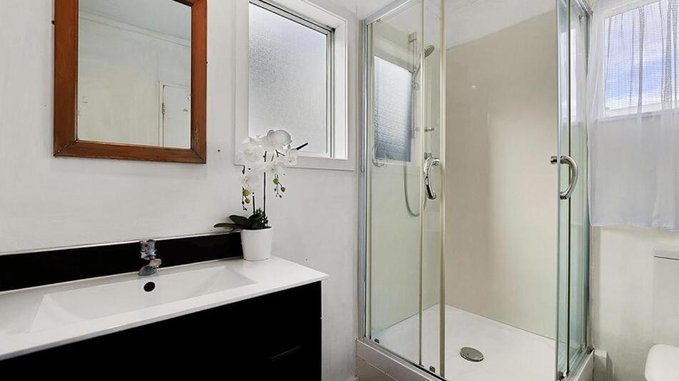 Ultimate Convenience, Walk-To-Town Townhouse Villa Queenstown Ngoại thất bức ảnh